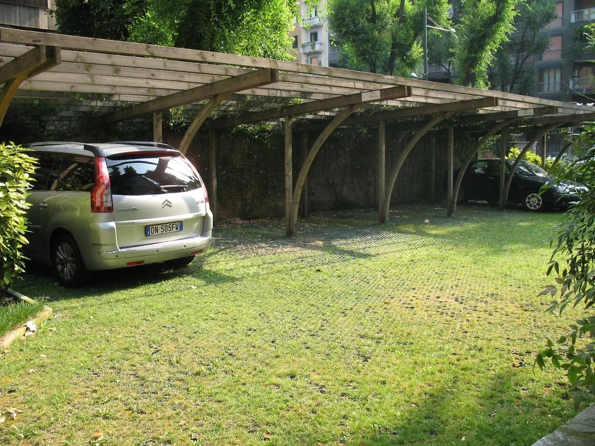 ** Apart Otel Residence Le Corti Milano İtalya