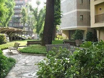 Residence Le Corti Milano 2*,